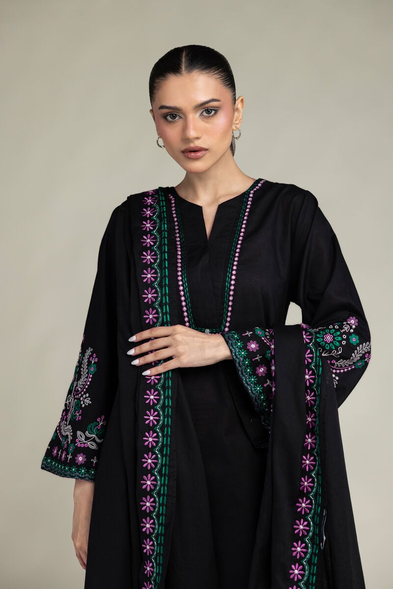 Embroidered | Lawn | Black Lawn Dupatta | USD 35.00