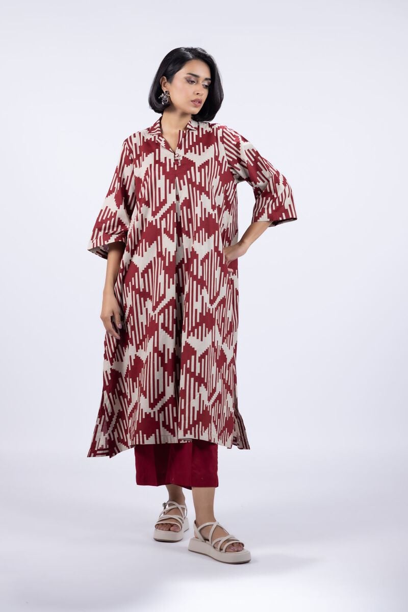 https://us.khaadi.com/dw/image/v2/BJTG_PRD/on/demandware.static/-/Sites-khaadi-master-catalog/default/dw3690649f/images/hi-res/25-06-6e3-09tb_multi_1.jpg?sw=800&sh=1200