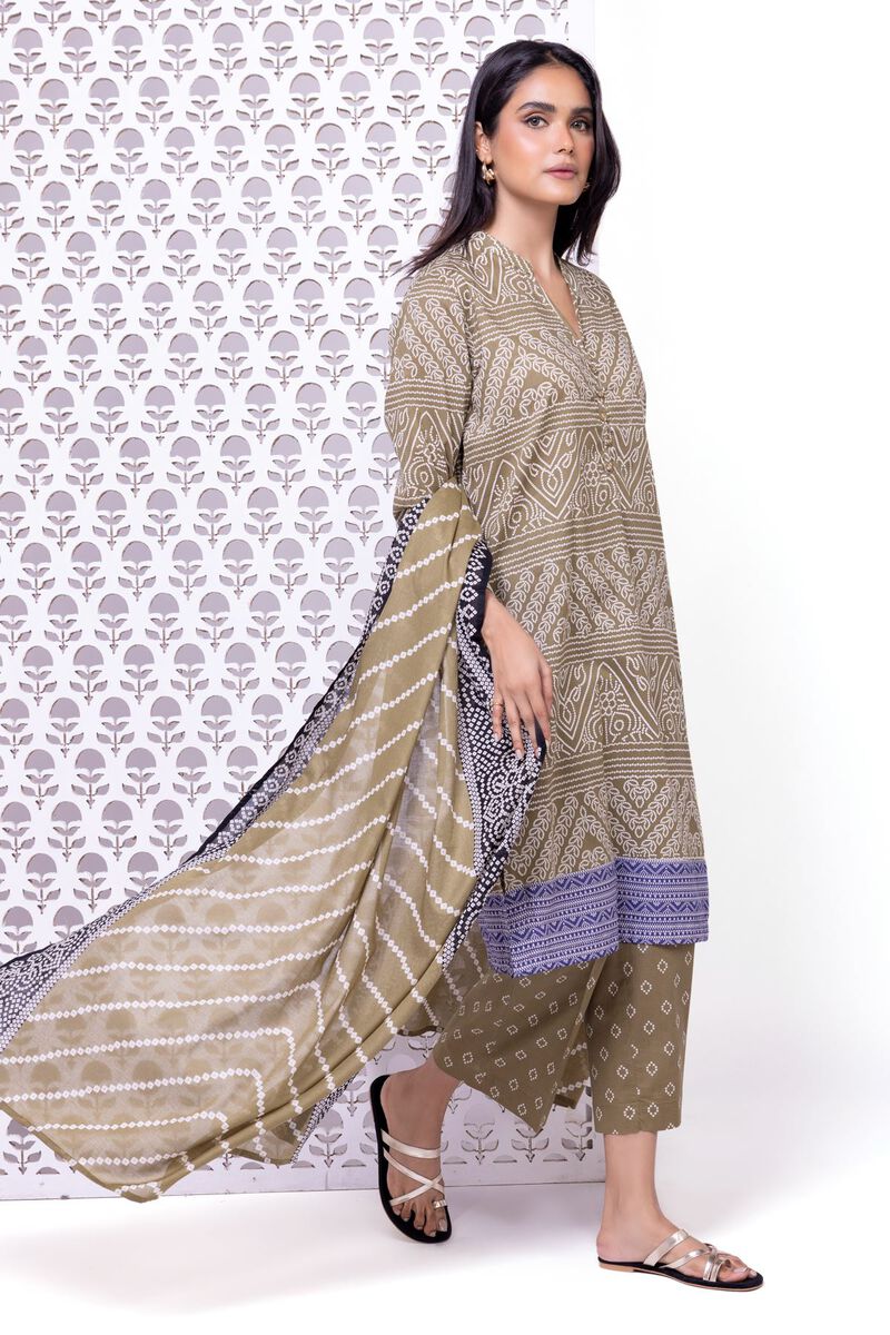 https://us.khaadi.com/dw/image/v2/BJTG_PRD/on/demandware.static/-/Sites-khaadi-master-catalog/default/dw39d8a317/images/hi-res/ees24593a_olive_1.jpg?sw=800&sh=1200