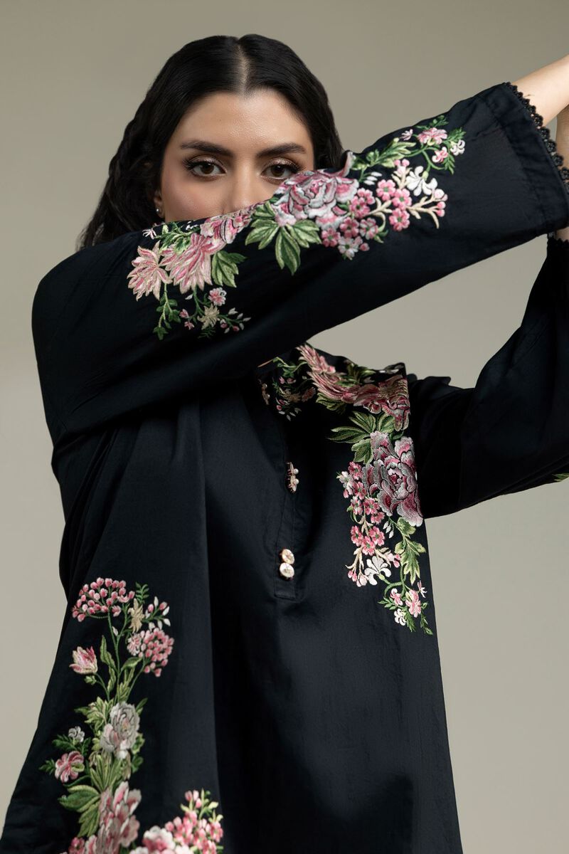 Embroidered | Cambric | Black Round-Neck Kurta | USD 40.00