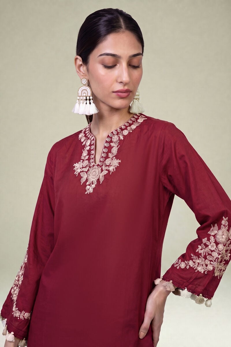 Embroidered | Cambric | Maroon V-Neck Kurta | USD 40.00