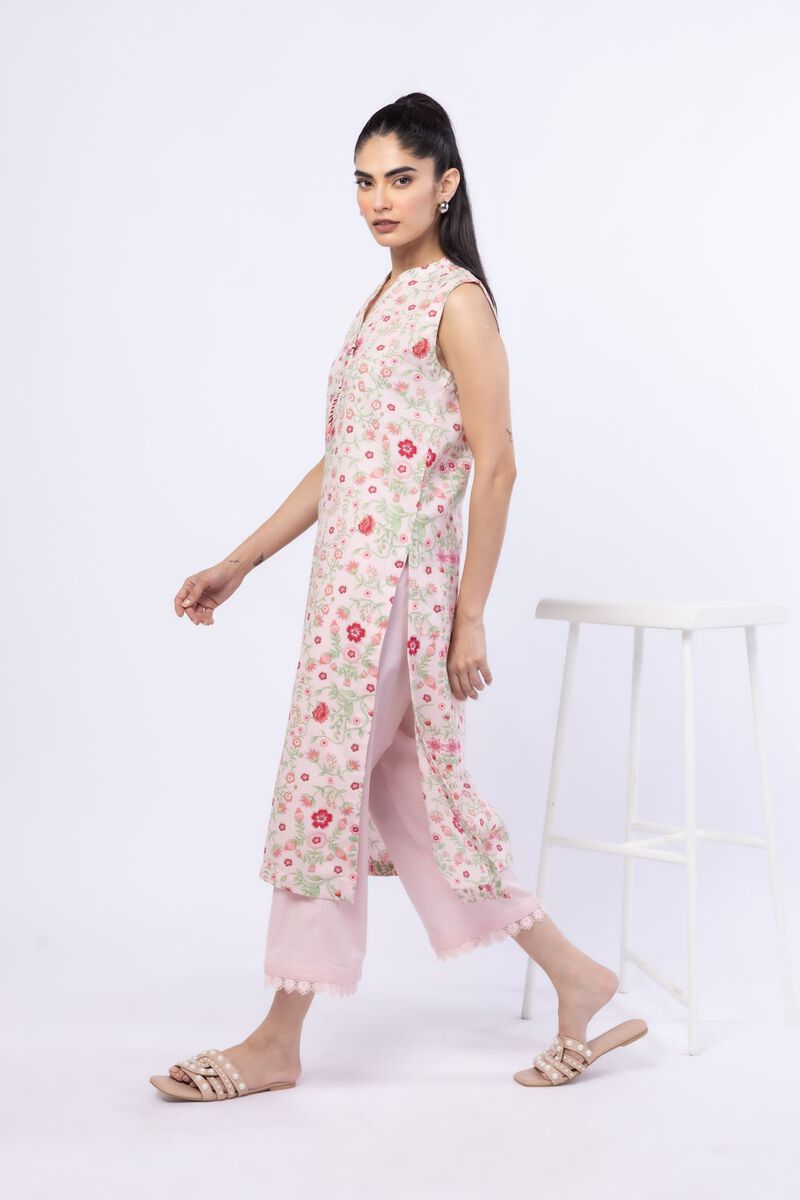 https://us.khaadi.com/dw/image/v2/BJTG_PRD/on/demandware.static/-/Sites-khaadi-master-catalog/default/dw3cb402dd/images/hi-res/25-07-7e5-05ba_multi_1.jpg?sw=800&sh=1200