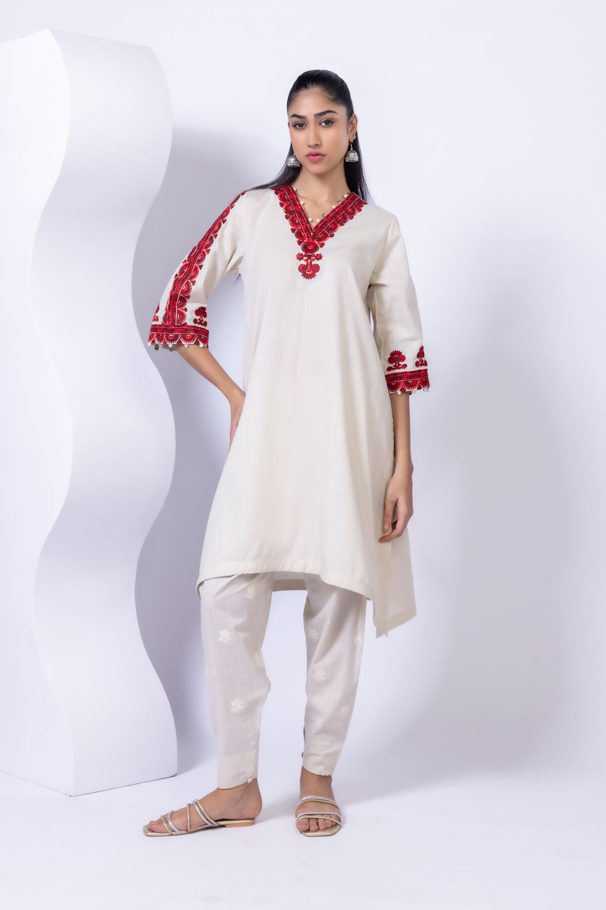 Winter Wedding Dresses and Outfits for Women Online