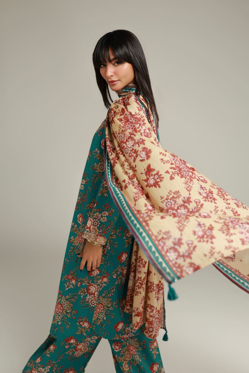 https://us.khaadi.com/dw/image/v2/BJTG_PRD/on/demandware.static/-/Sites-khaadi-master-catalog/default/dw3da1d2e8/images/hi-res/1-26-138-c-a_multi_1.jpg?sw=800&sh=1200