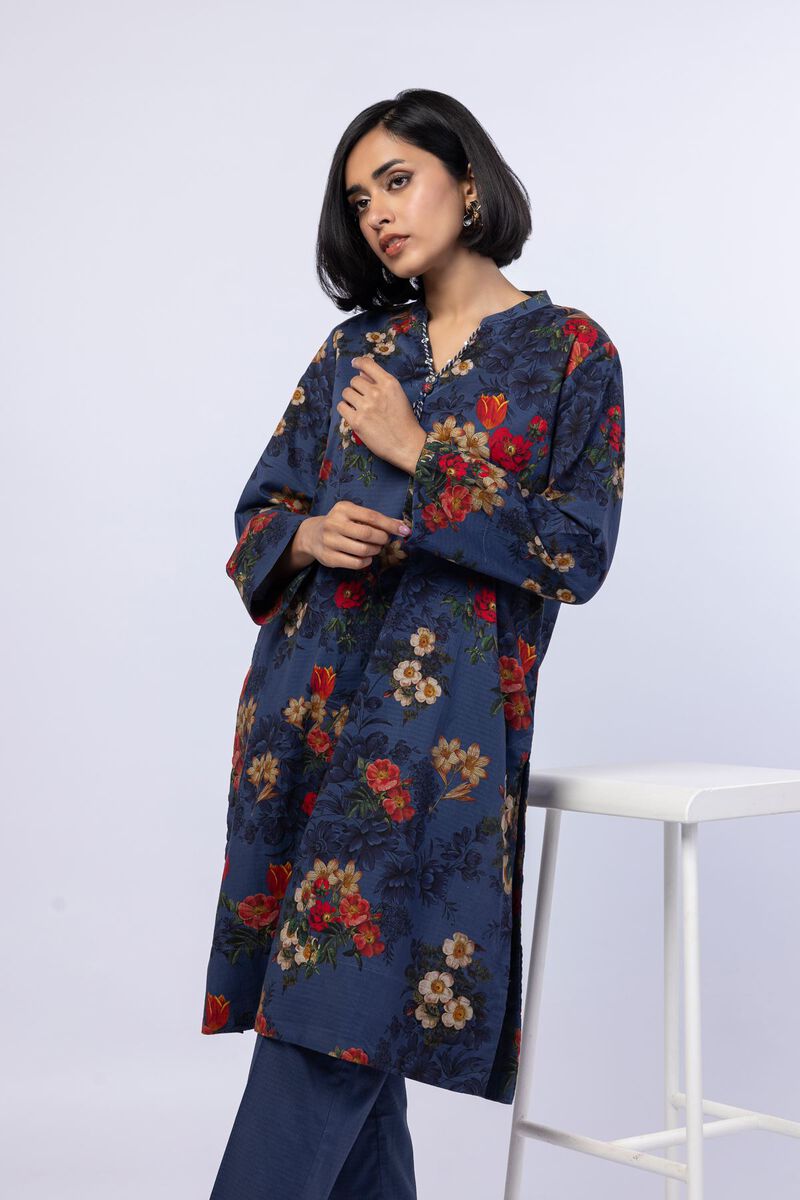 https://us.khaadi.com/dw/image/v2/BJTG_PRD/on/demandware.static/-/Sites-khaadi-master-catalog/default/dw3dc1df37/images/hi-res/25-07-7e6-08ta_multi_1.jpg?sw=800&sh=1200