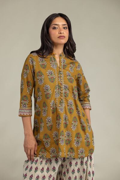 Embroidered | Cambric | Cambric Floral Kurta | USD 35.00