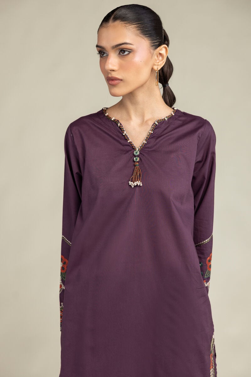 Embroidered | Cambric | Cambric V-Neck Kurta | USD 40.00