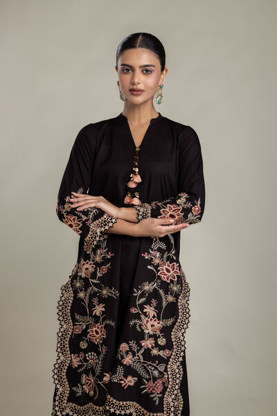 Embroidered | Raw Silk | Floral Black Kurta | USD 80.00