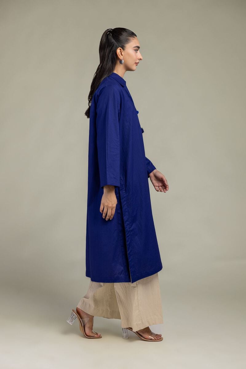 https://us.khaadi.com/dw/image/v2/BJTG_PRD/on/demandware.static/-/Sites-khaadi-master-catalog/default/dw3fa1e231/images/hi-res/8-26-216-b-a1_multi_1.jpg?sw=800&sh=1200