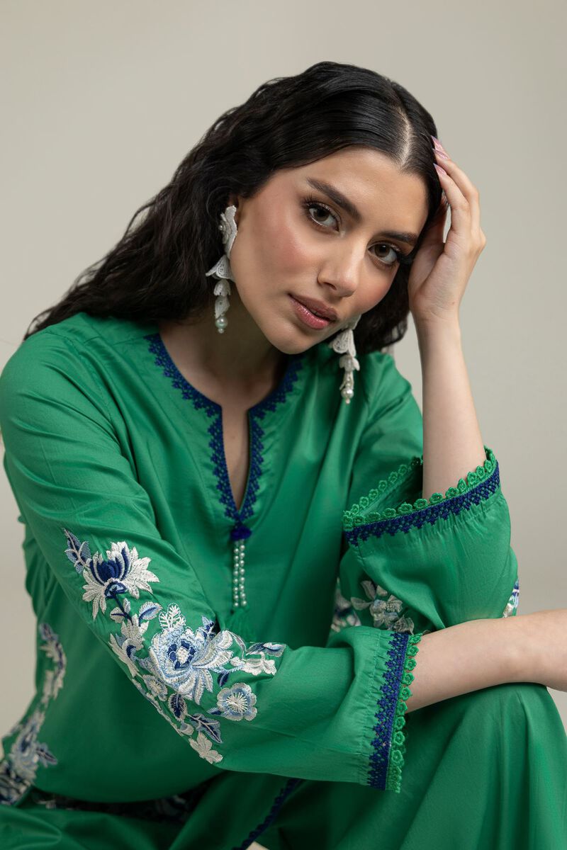 Embroidered | Cambric | Green Cambric Kurta | USD 40.00