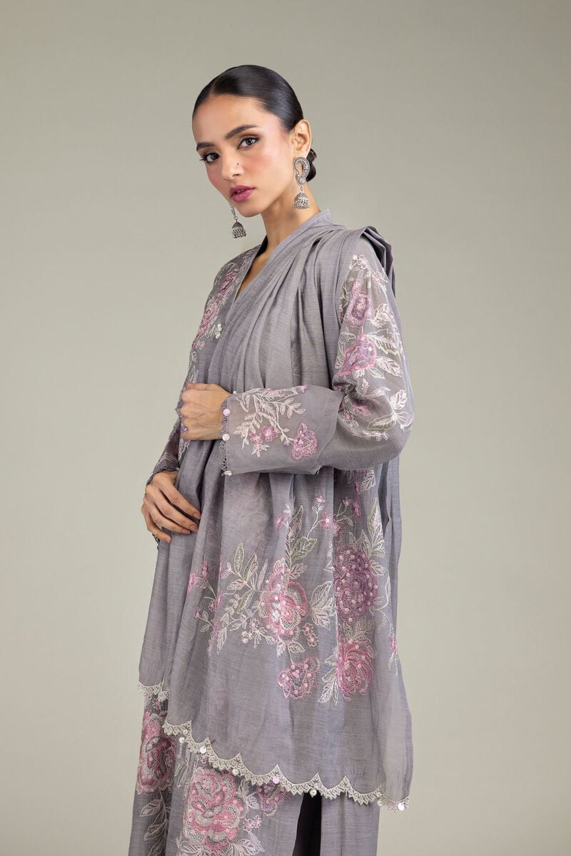 https://us.khaadi.com/dw/image/v2/BJTG_PRD/on/demandware.static/-/Sites-khaadi-master-catalog/default/dw4310ff56/images/hi-res/2-26-109-c-g_multi_1.jpg?sw=800&sh=1200