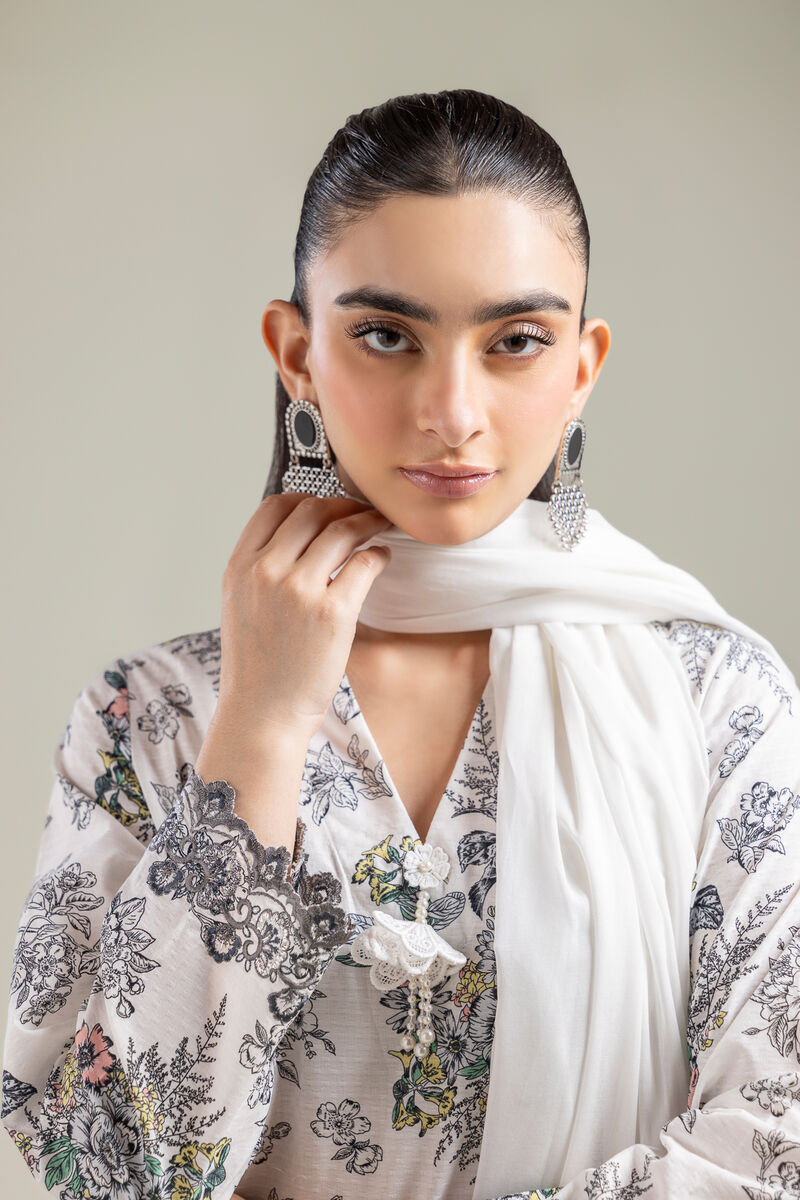 Embroidered | Lawn | Lawn Floral Dupatta | USD 30.00