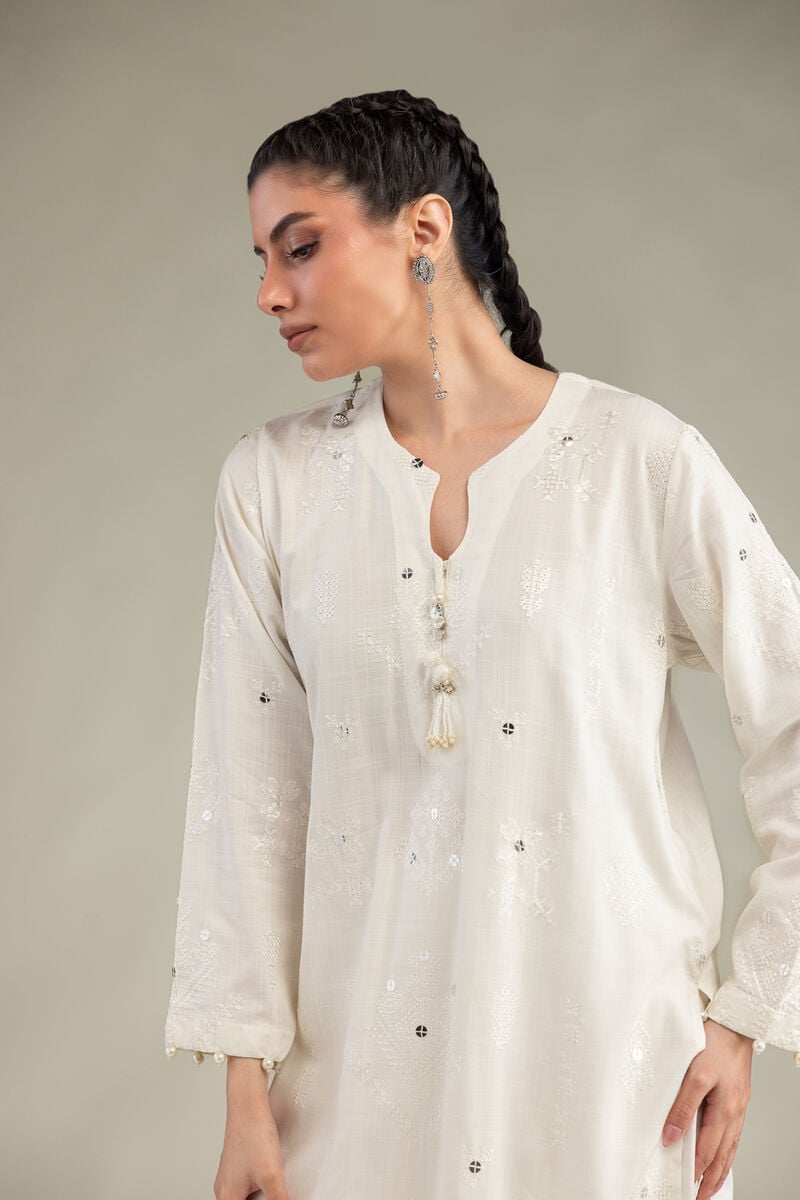 Embroidered | Raw Silk | Floral Silk Kurta | USD 60.00