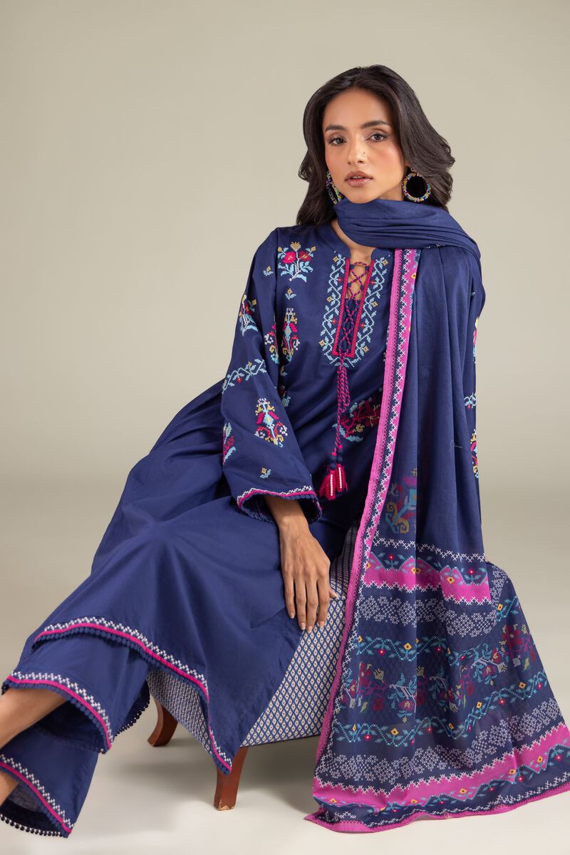 https://us.khaadi.com/dw/image/v2/BJTG_PRD/on/demandware.static/-/Sites-khaadi-master-catalog/default/dw48d8998d/images/hi-res/1-26-112-c-f_multi_1.jpg?sw=800&sh=1200