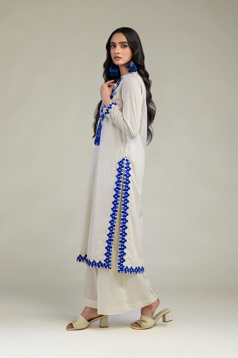 https://us.khaadi.com/dw/image/v2/BJTG_PRD/on/demandware.static/-/Sites-khaadi-master-catalog/default/dw48eb06dc/images/hi-res/1-26-326-b-j2_multi_1.jpg?sw=800&sh=1200