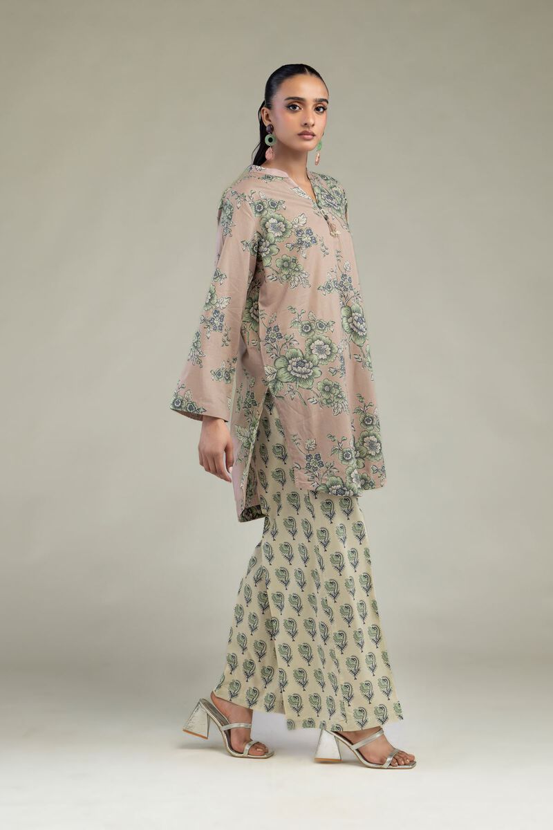 https://us.khaadi.com/dw/image/v2/BJTG_PRD/on/demandware.static/-/Sites-khaadi-master-catalog/default/dw49c10247/images/hi-res/1-26-301-b-j1_multi_1.jpg?sw=800&sh=1200