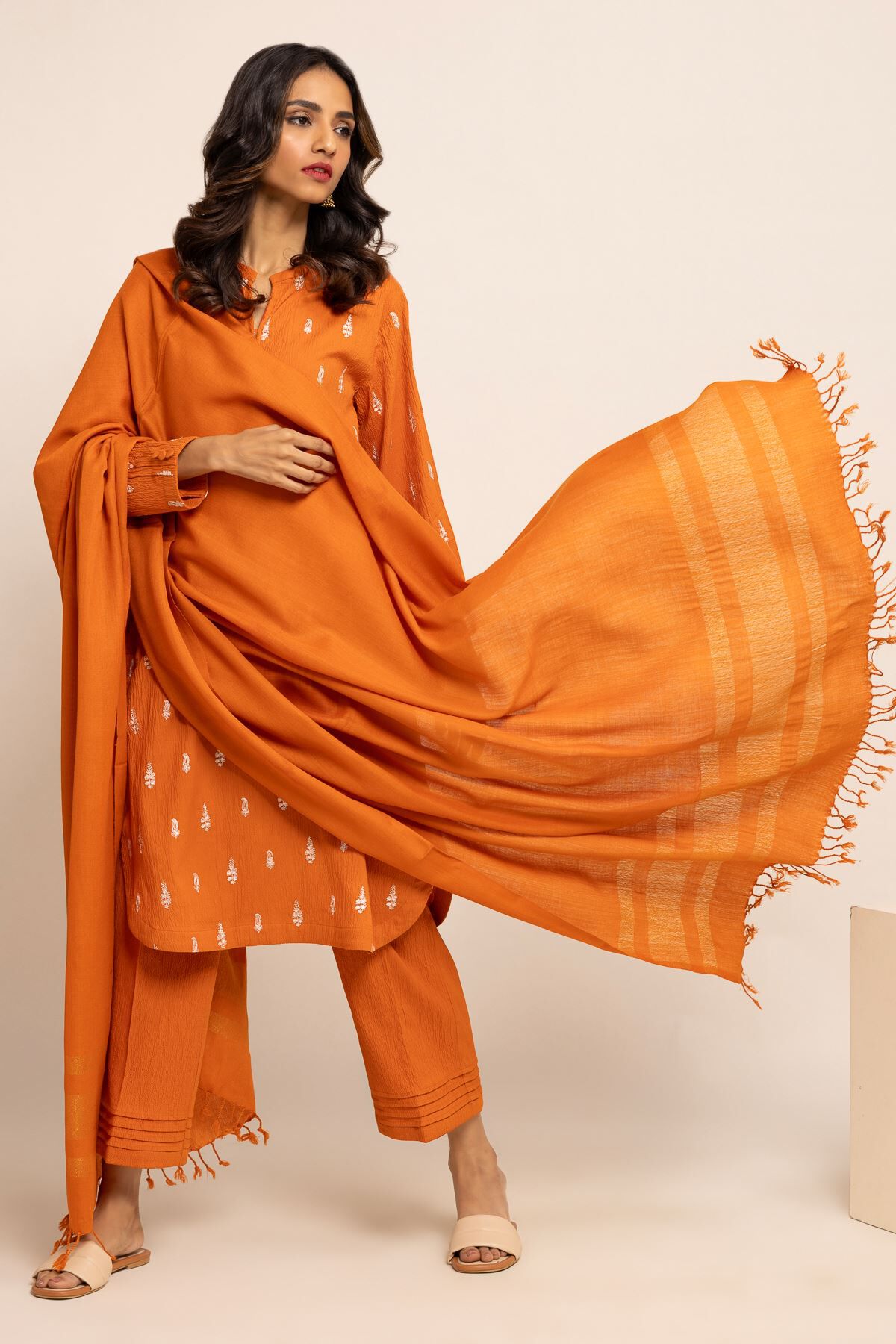 Khadi hot sale shawls online