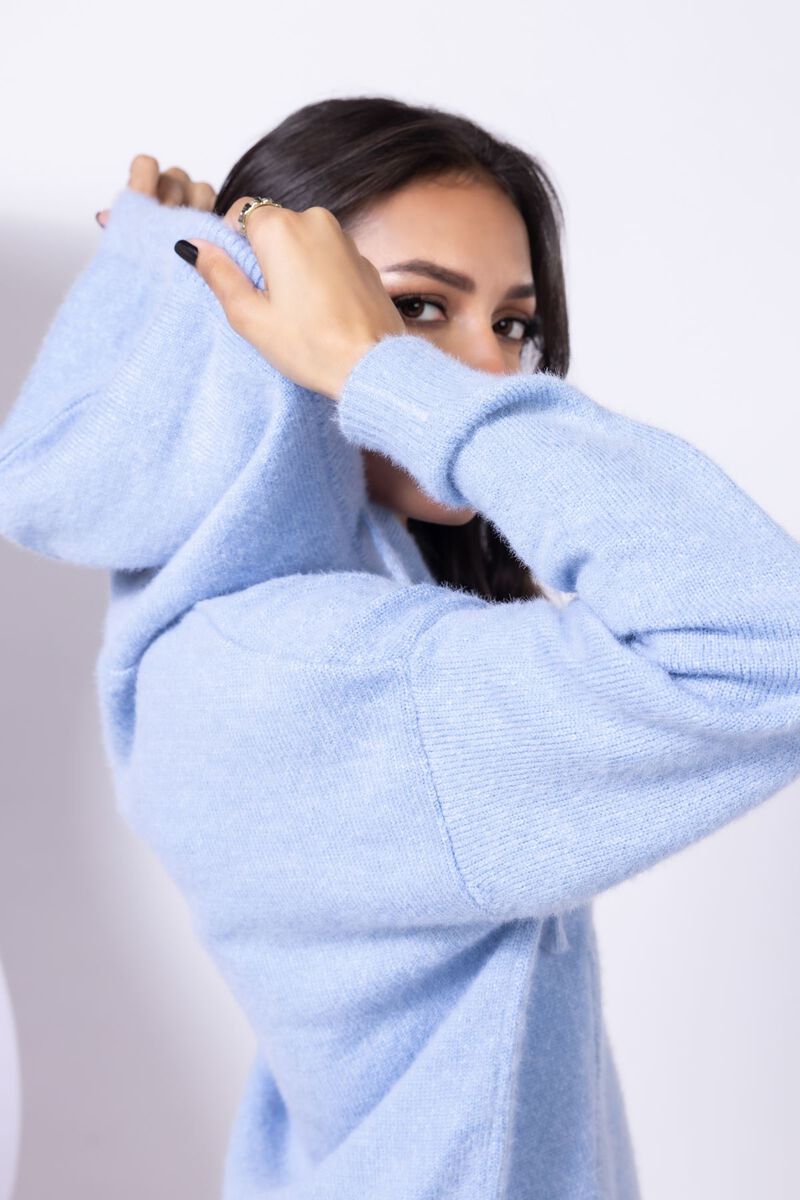 Dyed | Acrylic Feather | Sweater | USD 7.50