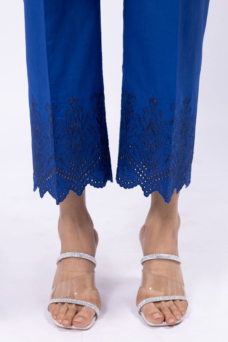  | Pants | Embroidered | null
