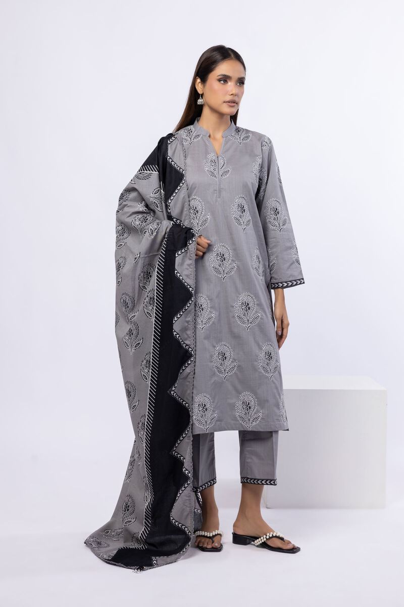 https://us.khaadi.com/dw/image/v2/BJTG_PRD/on/demandware.static/-/Sites-khaadi-master-catalog/default/dw4b7d0e93/images/hi-res/25-07-7e3-04bb_multi_1.jpg?sw=800&sh=1200