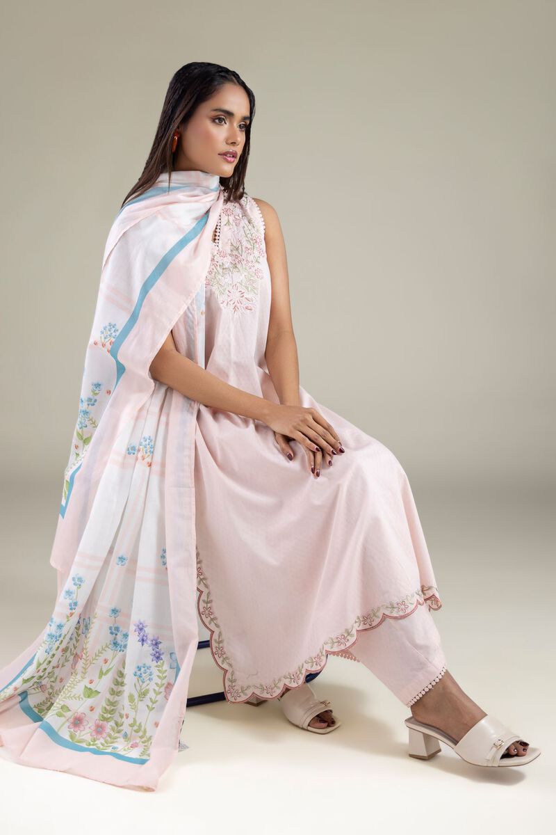 https://us.khaadi.com/dw/image/v2/BJTG_PRD/on/demandware.static/-/Sites-khaadi-master-catalog/default/dw4b90cf1f/images/hi-res/1-26-114-a-g_multi_1.jpg?sw=800&sh=1200