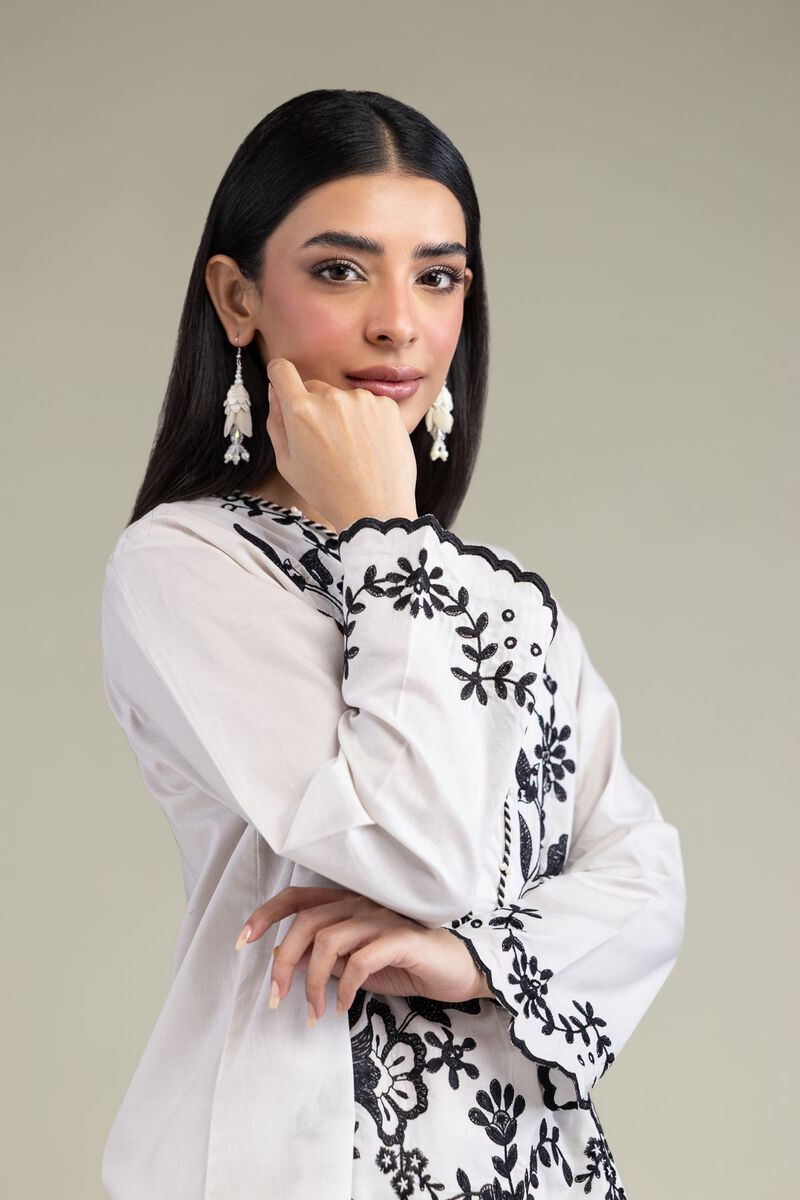 Embroidered | Cambric | Floral V-Neck Kurta | USD 35.00