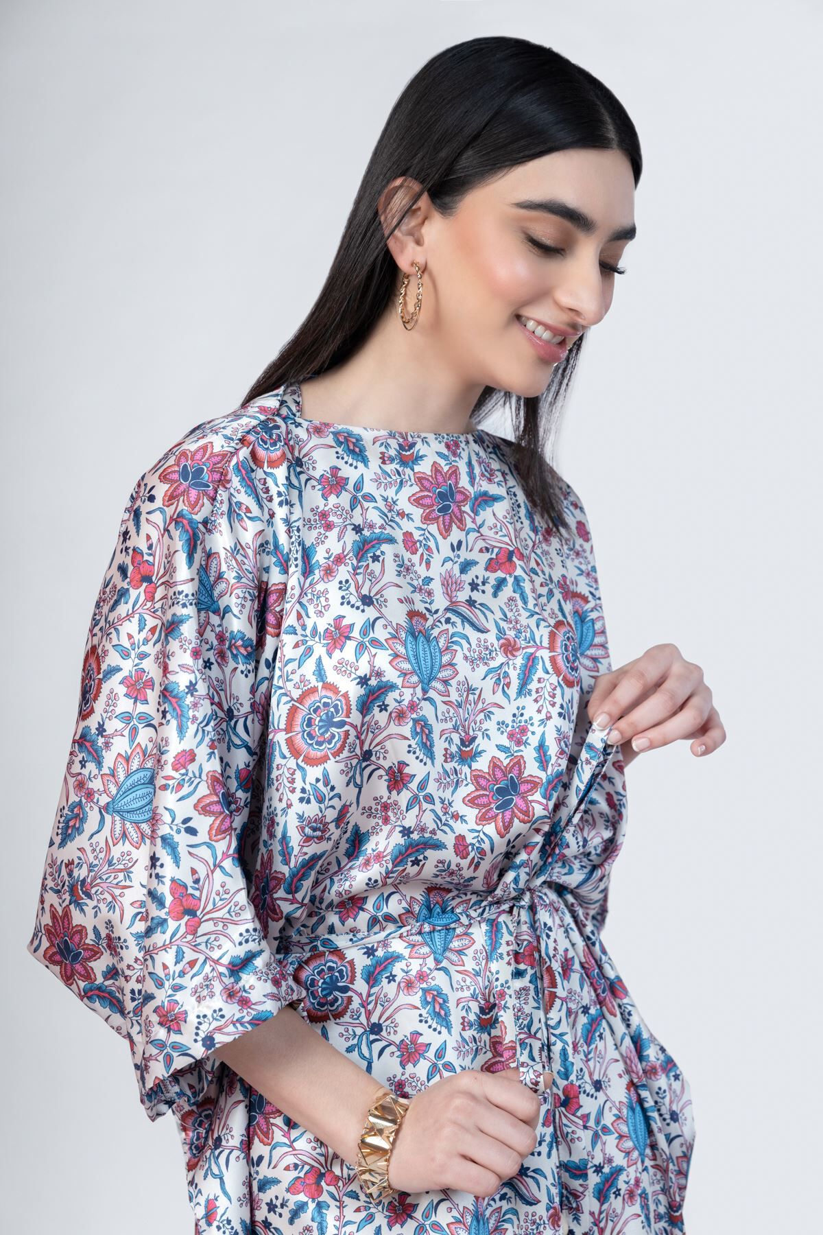 パーティードレス Scarf-print Silk Charmeuse Maxi Dress Scarf Print Halterneck Maxi Dress | boohoo
