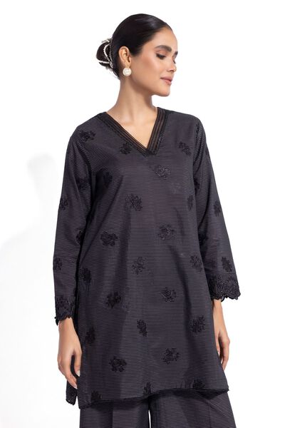  | Kurta | Embroidered | USD 28.00