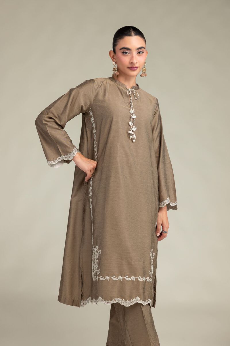 https://us.khaadi.com/dw/image/v2/BJTG_PRD/on/demandware.static/-/Sites-khaadi-master-catalog/default/dw518f809c/images/hi-res/1-26-249-a-c1_multi_1.jpg?sw=800&sh=1200