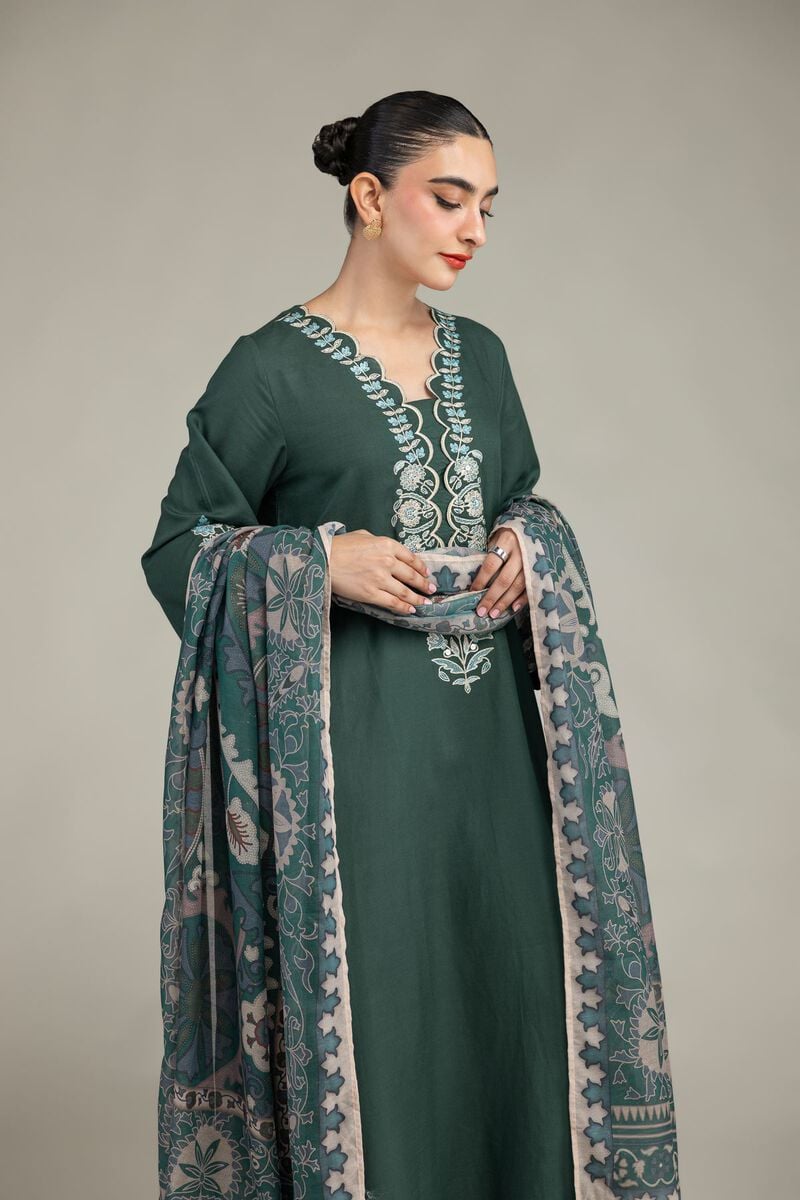 Embroidered | Raw Silk | Green Floral Kurta | USD 60.00