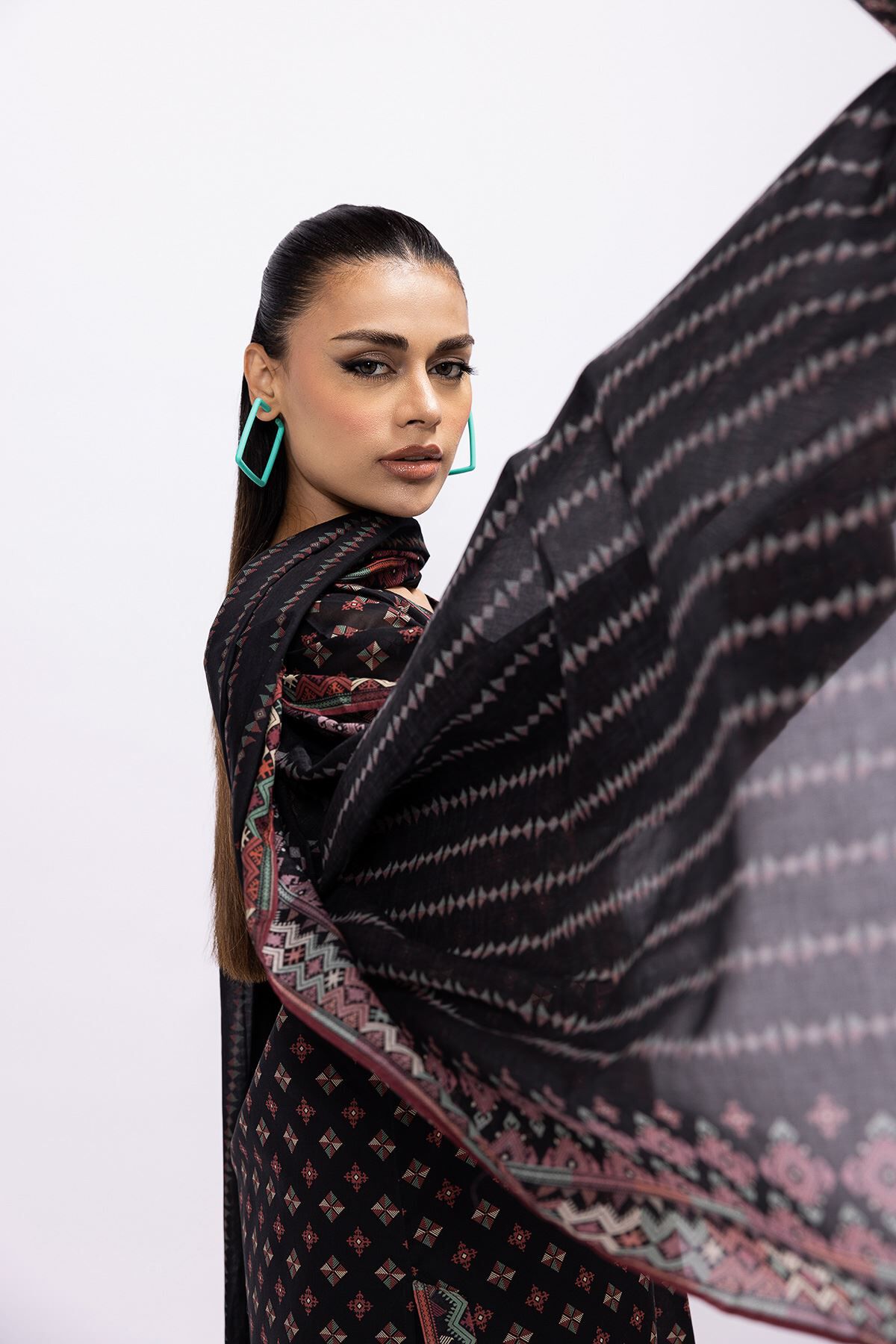 Khaadi lawn cheap suits