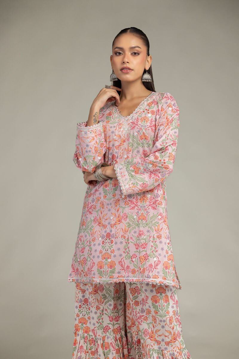 https://us.khaadi.com/dw/image/v2/BJTG_PRD/on/demandware.static/-/Sites-khaadi-master-catalog/default/dw54497712/images/hi-res/1-26-234-a-g1_multi_1.jpg?sw=800&sh=1200