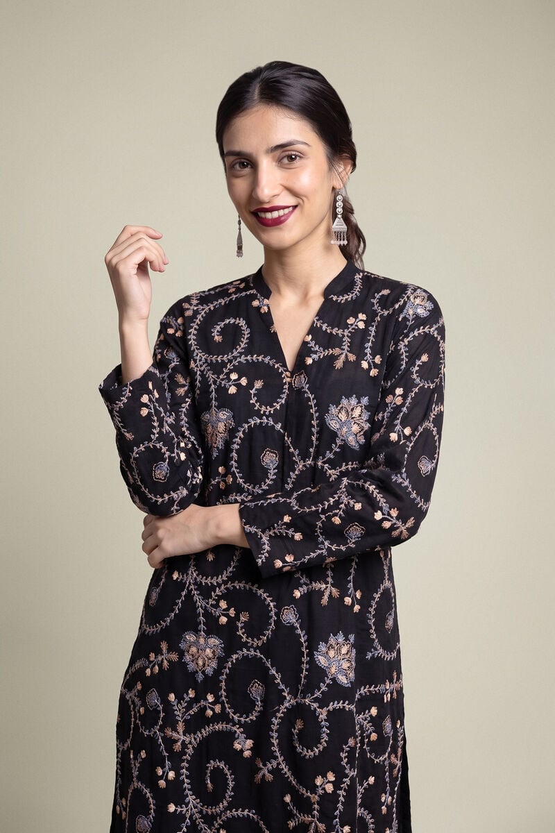 Embroidered | Raw Silk | Floral Black Kurta | USD 60.00