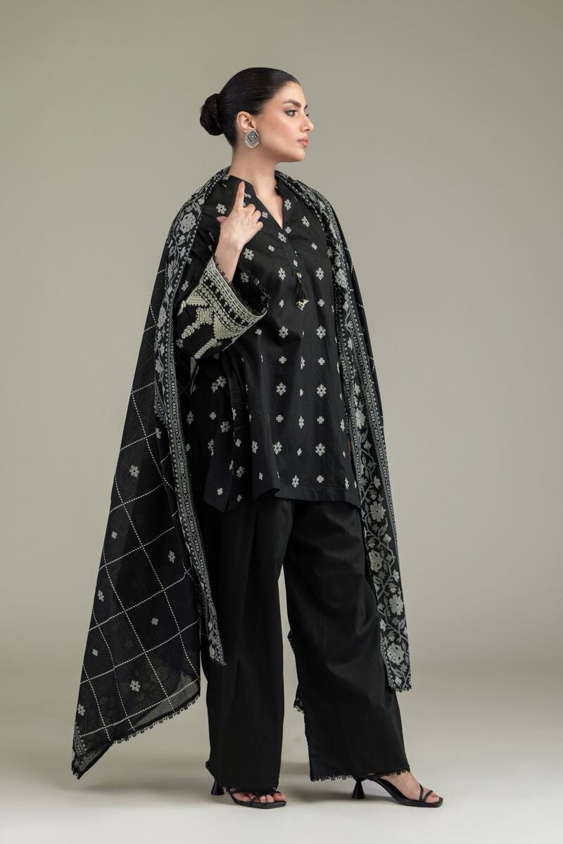 https://us.khaadi.com/dw/image/v2/BJTG_PRD/on/demandware.static/-/Sites-khaadi-master-catalog/default/dw54f121cb/images/hi-res/1-26-238-b-b1_multi_1.jpg?sw=800&sh=1200