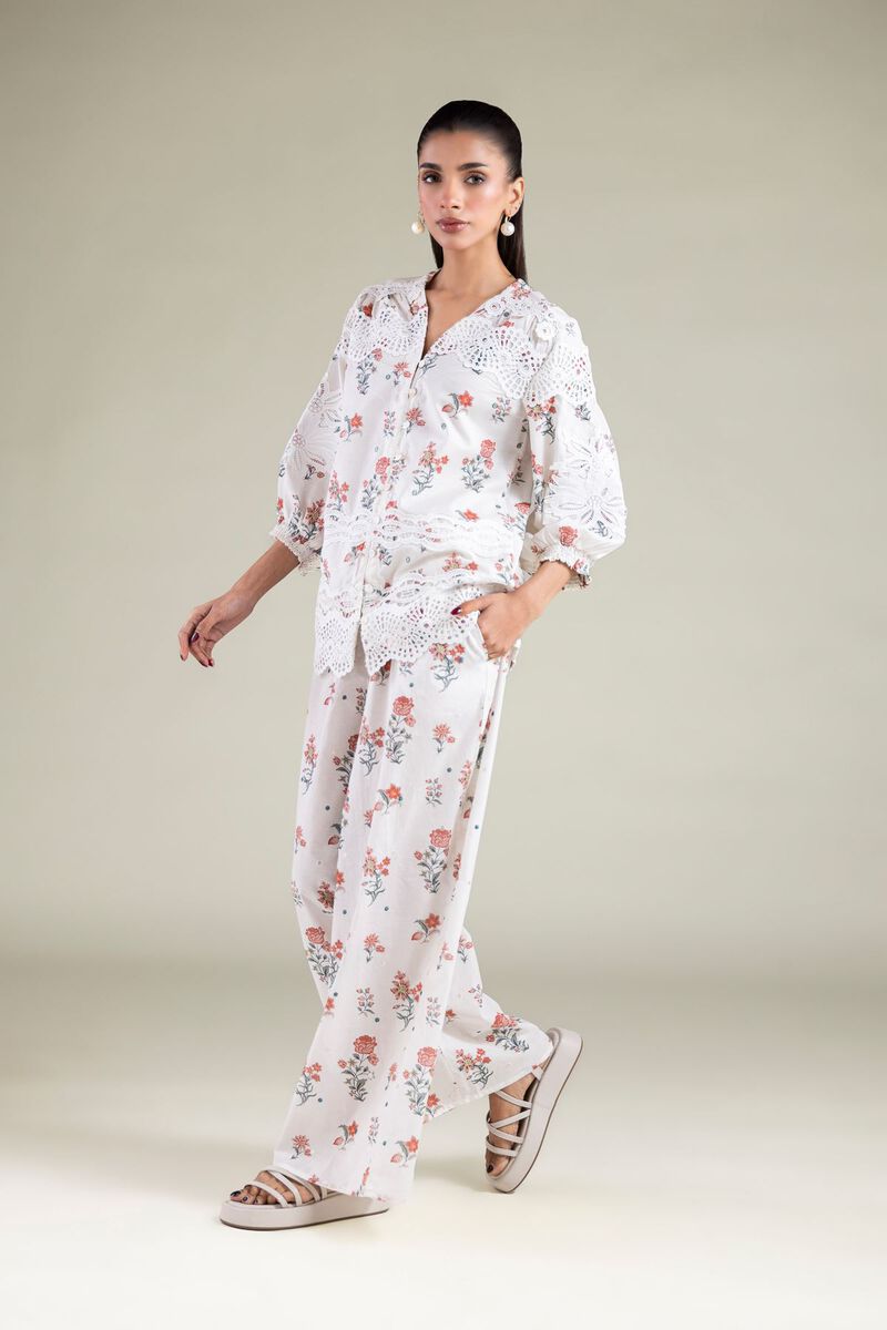 https://us.khaadi.com/dw/image/v2/BJTG_PRD/on/demandware.static/-/Sites-khaadi-master-catalog/default/dw55d678af/images/hi-res/6-26-106-b-h_multi_1.jpg?sw=800&sh=1200