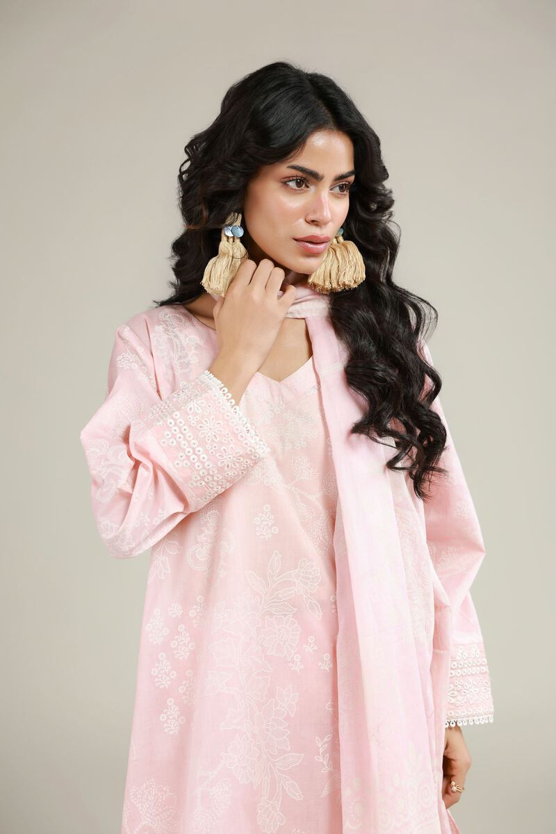 Printed | Lawn | Tailored 3-Piece Set | USD 70.00