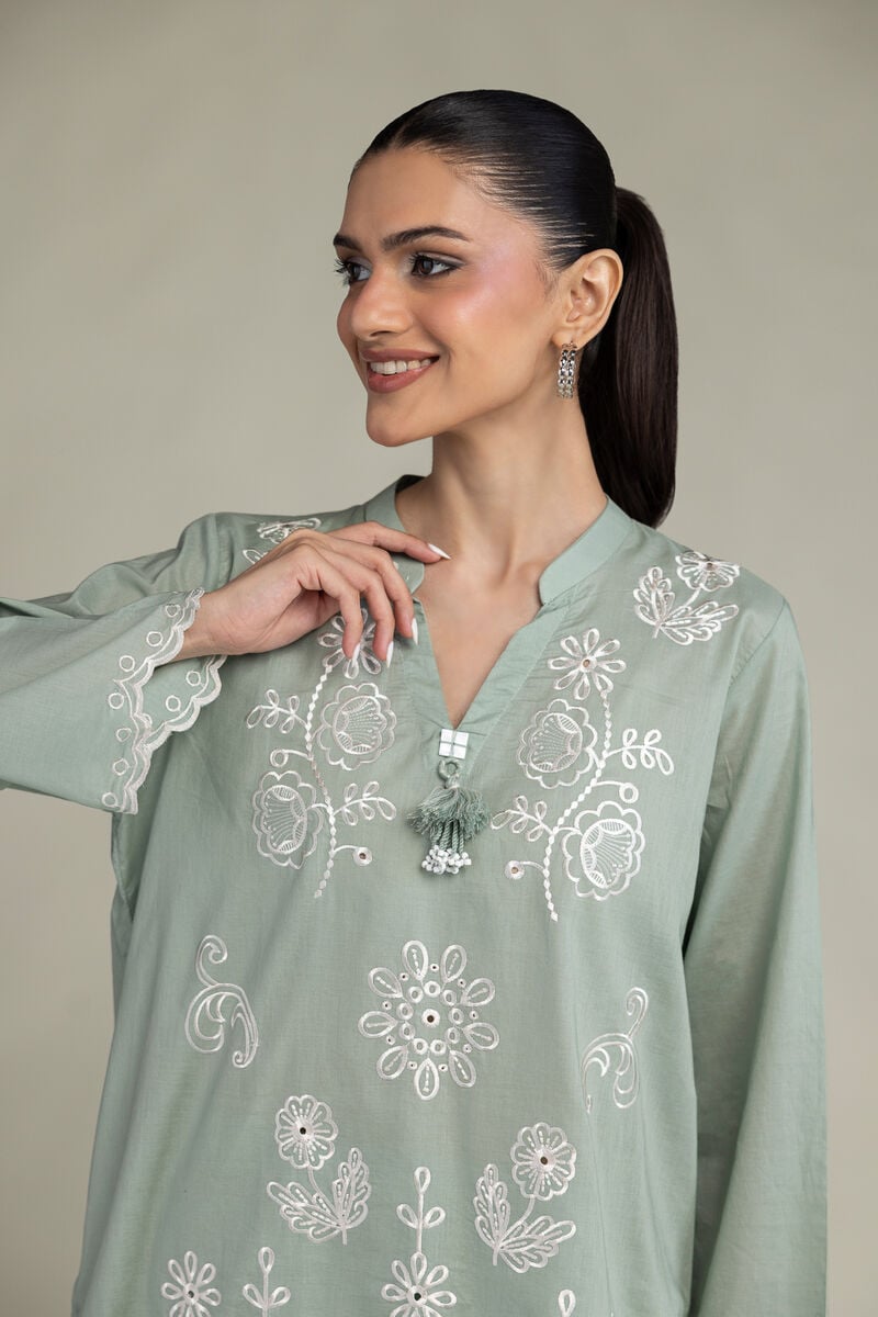 Embroidered | Cambric | Floral Cambric Kurta | USD 45.00