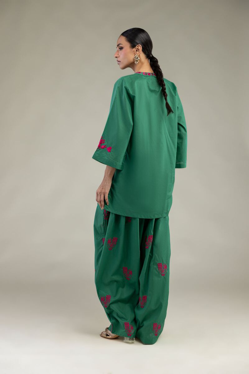 Embroidered | Cambric | Green Floral Kurta | USD 40.00