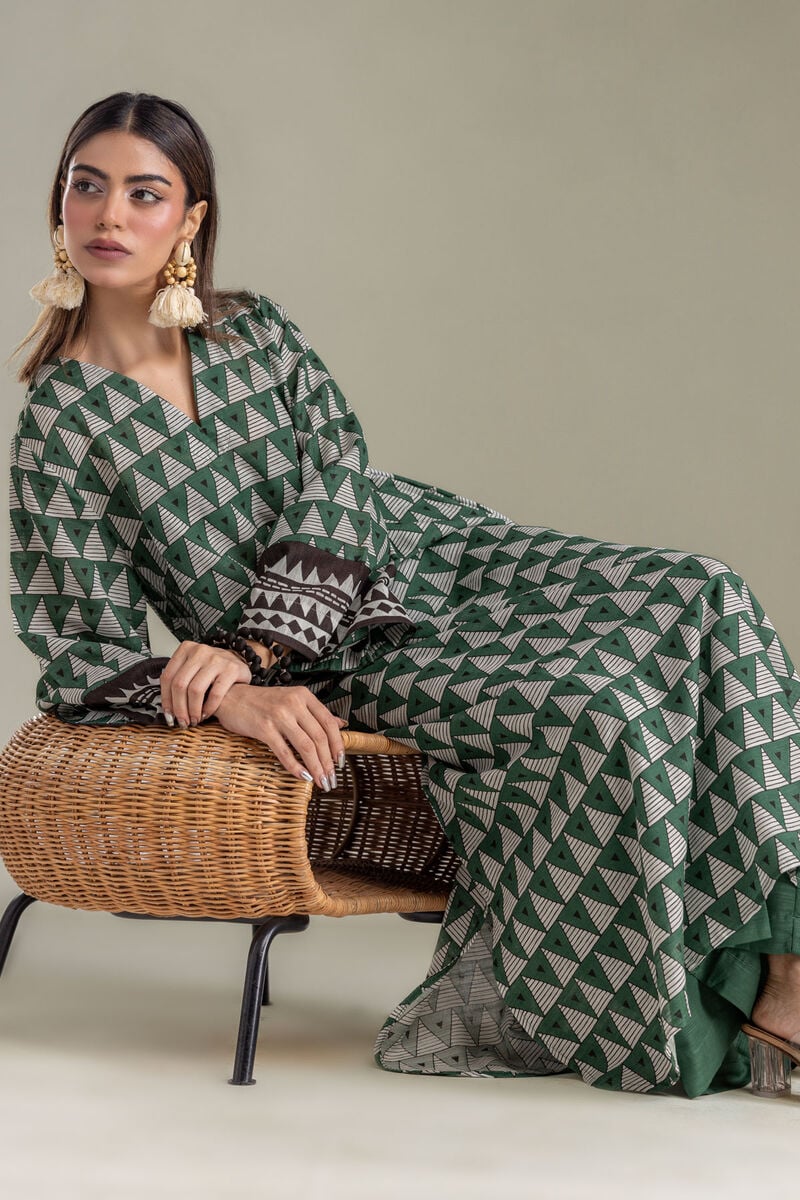 https://us.khaadi.com/dw/image/v2/BJTG_PRD/on/demandware.static/-/Sites-khaadi-master-catalog/default/dw59eae6dd/images/hi-res/1-26-416-a-c1_multi_1.jpg?sw=800&sh=1200