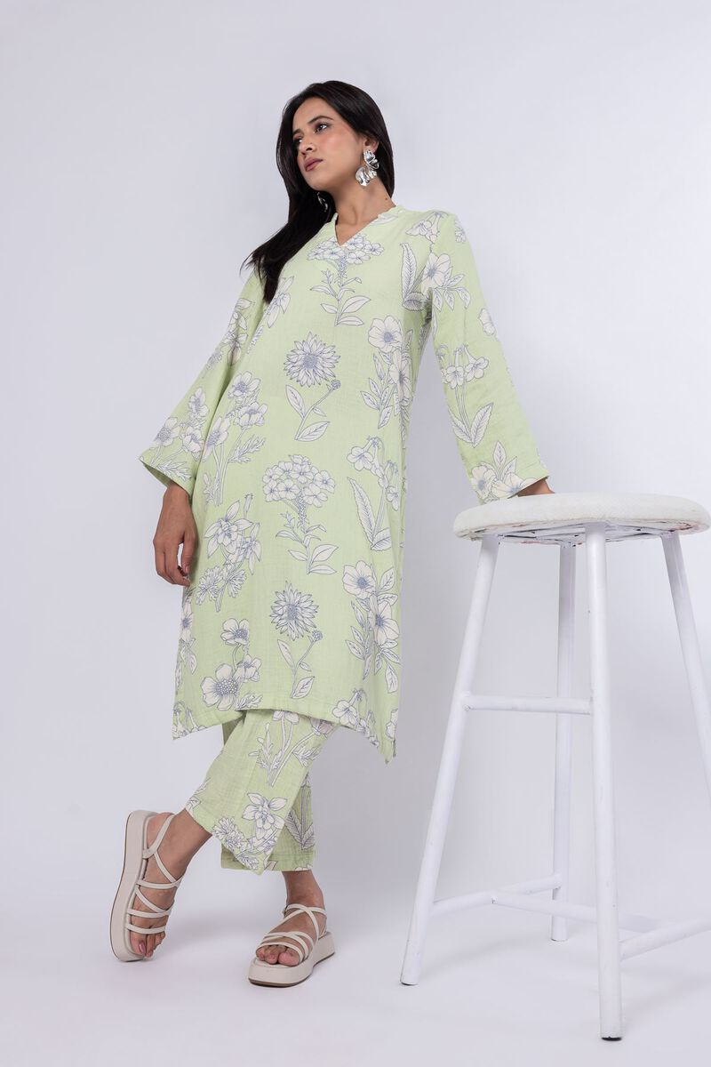 https://us.khaadi.com/dw/image/v2/BJTG_PRD/on/demandware.static/-/Sites-khaadi-master-catalog/default/dw5a6c6bd8/images/hi-res/24-12e01-02tb_multi_1.jpg?sw=800&sh=1200