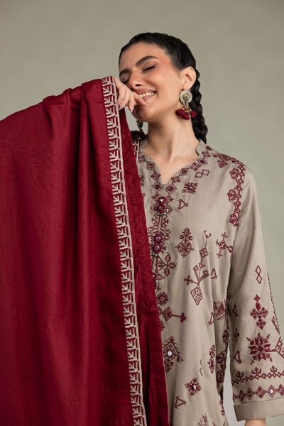 Embroidered | Polyester Silk | Polyester Silk Dupatta | USD 40.00