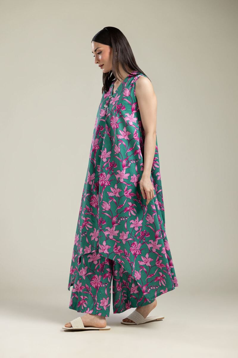 https://us.khaadi.com/dw/image/v2/BJTG_PRD/on/demandware.static/-/Sites-khaadi-master-catalog/default/dw5b193806/images/hi-res/1-26-204-b-g1_multi_1.jpg?sw=800&sh=1200