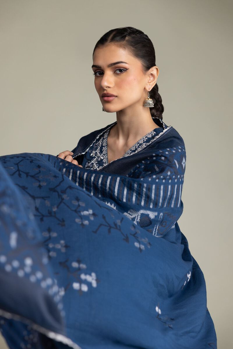 Embroidered | Jacquard | Tailored 3-piece Jacquard | USD 80.00