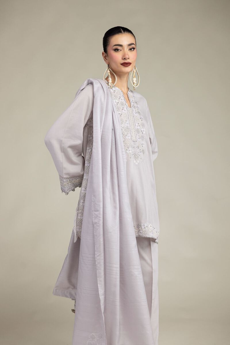 https://us.khaadi.com/dw/image/v2/BJTG_PRD/on/demandware.static/-/Sites-khaadi-master-catalog/default/dw5d0414cf/images/hi-res/2-26-207-c-e1_multi_1.jpg?sw=800&sh=1200