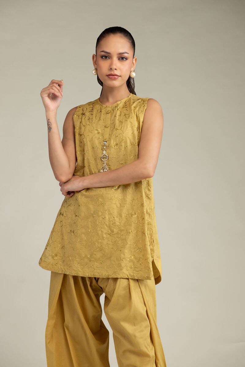 Embroidered | Cambric | Floral Sleeveless Kurta | USD 40.00