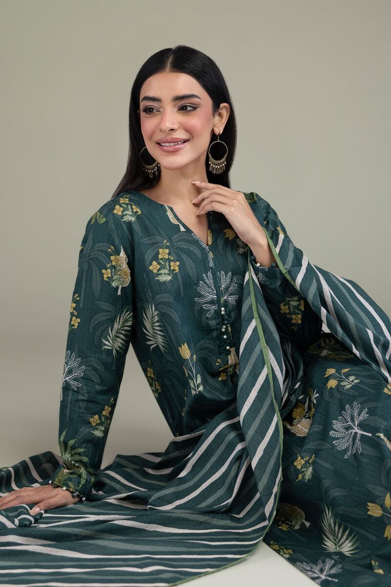 https://us.khaadi.com/dw/image/v2/BJTG_PRD/on/demandware.static/-/Sites-khaadi-master-catalog/default/dw5f224b1b/images/hi-res/25-09-12e2-03sa_multi_1.jpg?sw=800&sh=1200
