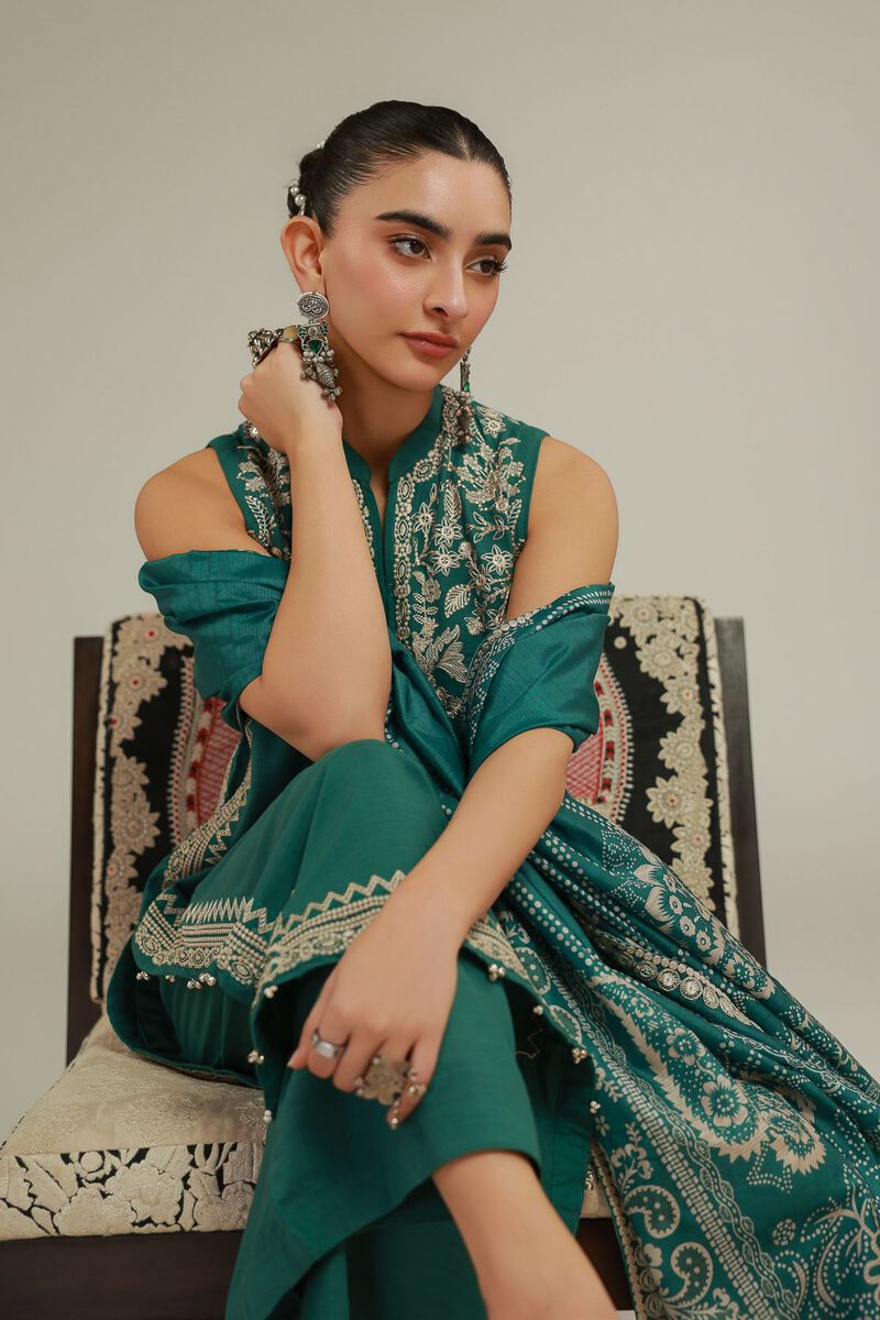 Embroidered | Polyester Silk | Geometric Draped Dupatta | USD 40.00