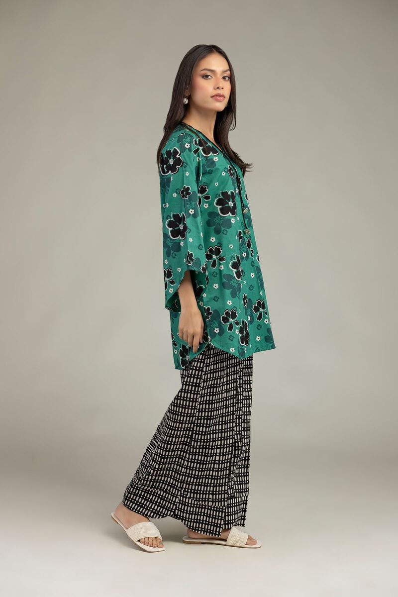 https://us.khaadi.com/dw/image/v2/BJTG_PRD/on/demandware.static/-/Sites-khaadi-master-catalog/default/dw603ad136/images/hi-res/1-26-221-b-d2_multi_1.jpg?sw=800&sh=1200