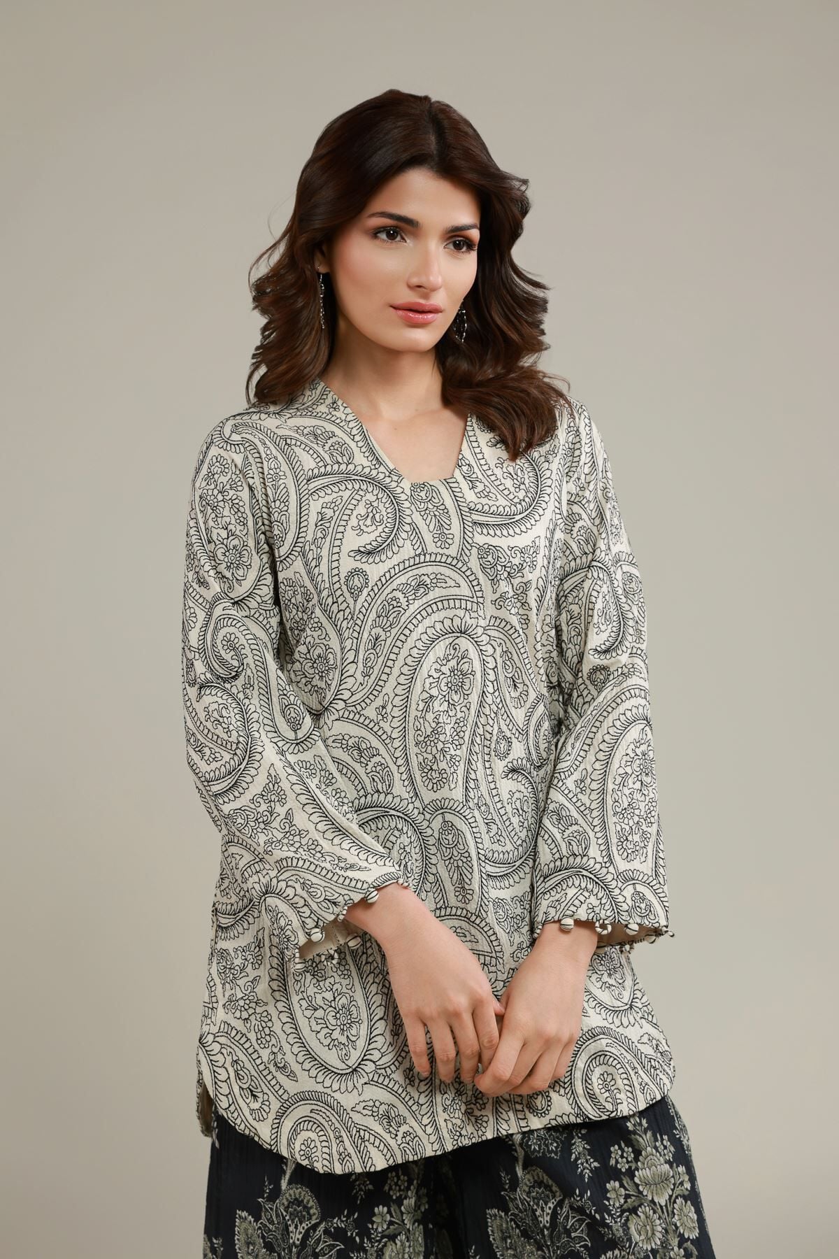 Buy Paisley Kurta | 0.0 N/A | 25-09-10E2-06TA-VG_MULTI | Khaadi