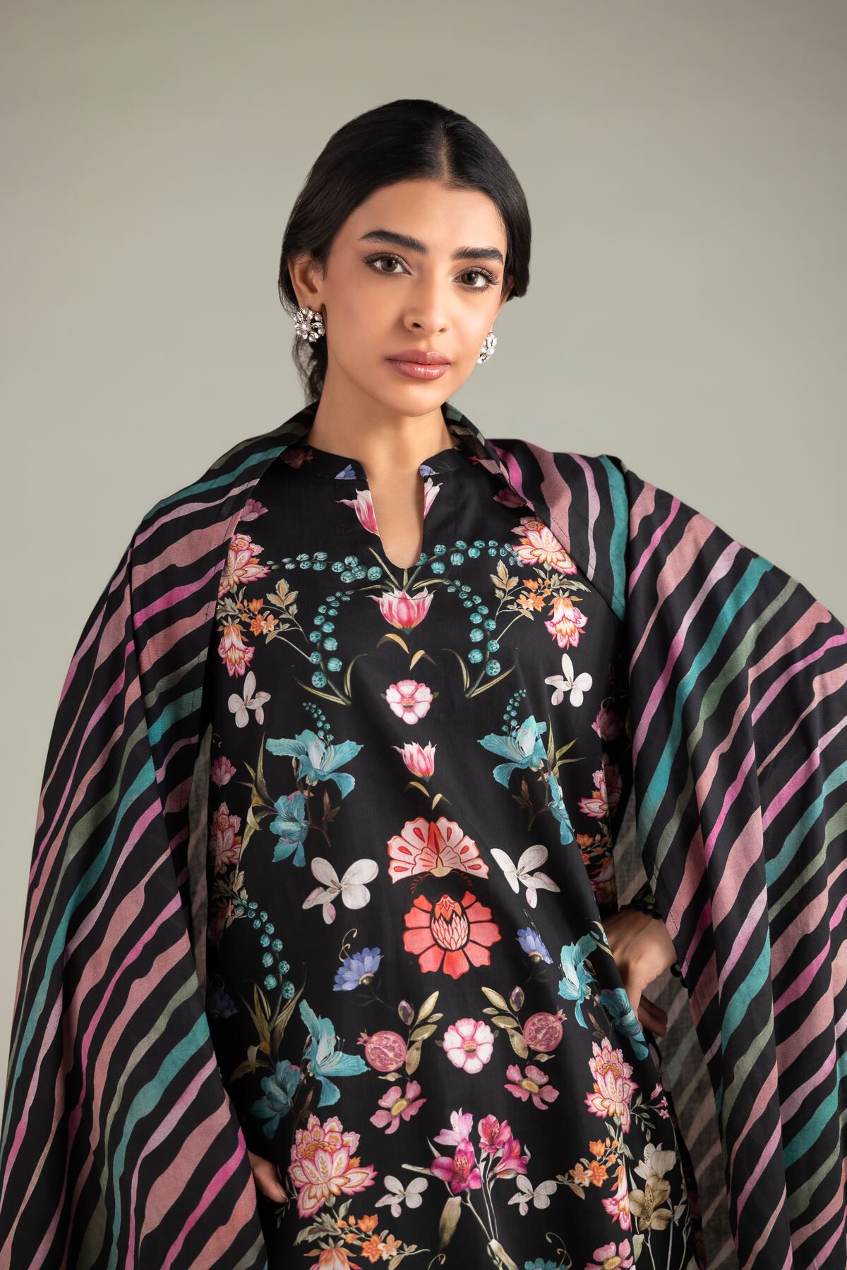 Buy Dupatta | 0.0 N/A | 1-26-130-C-E-VG_MULTI | Khaadi United States